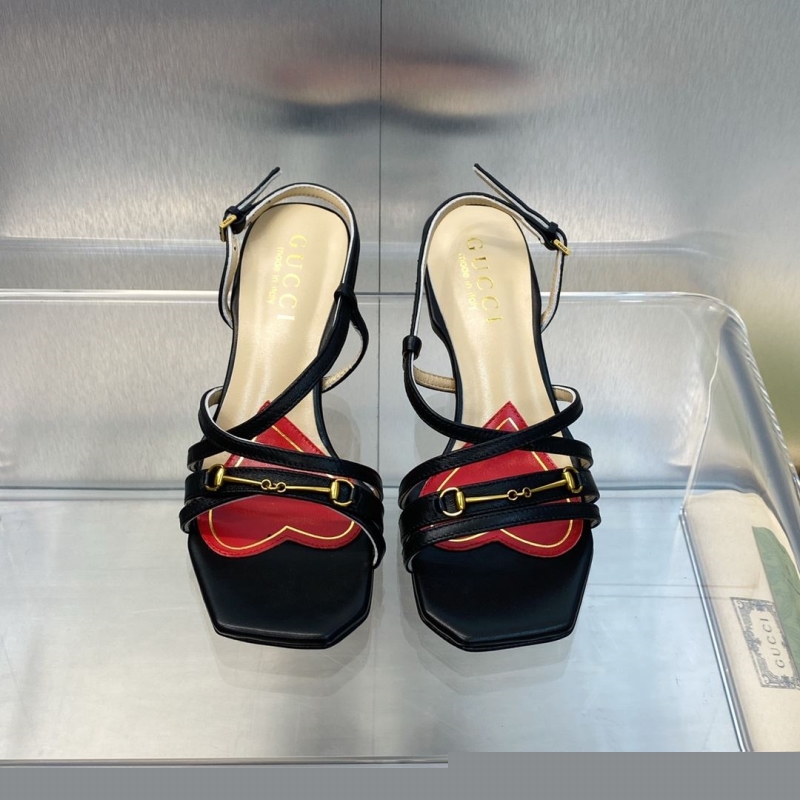 G*u*i high heels